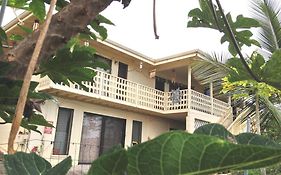 Simple Kona Guest House